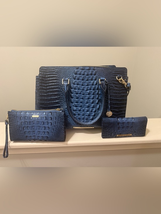 Brahmin Handbags - Brahmin Finley Deep Navy Croc-Embossed Tote with Matching Daisy pouch and wallet